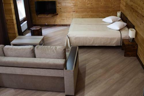 Hotel Urochische Aktra