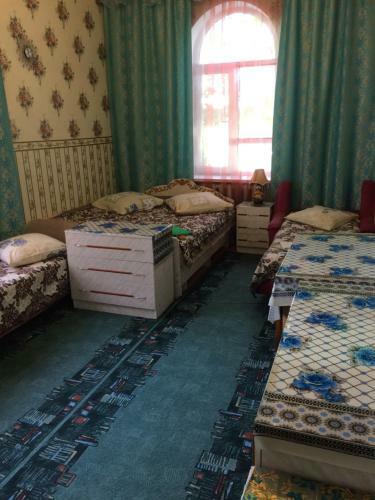 Hostal Nadezhda Guest House