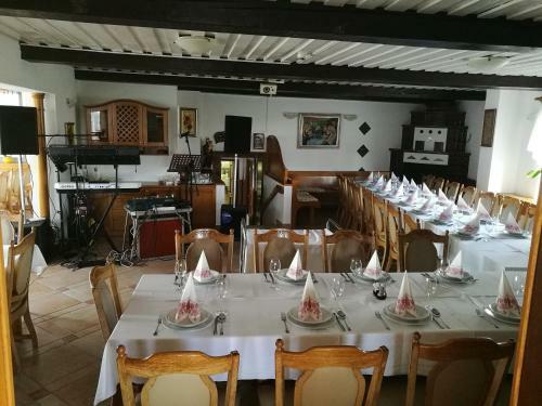 Hostal Gostilna In Preno?i??e Kocjan