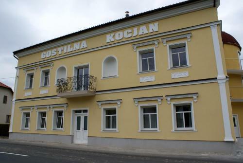 Hostal Gostilna In Preno?i??e Kocjan