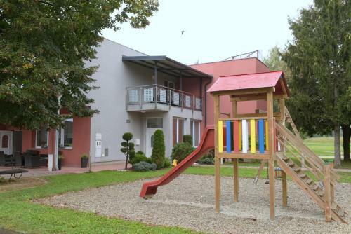 Hostal Penzion Letali??e