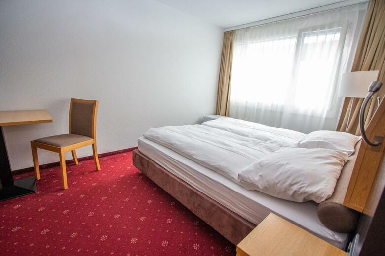 City Hotel