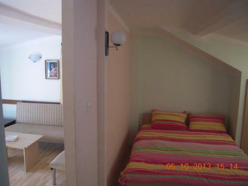 Hostal Lile Pestani Accommodation
