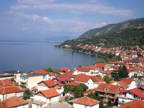 Hostal Lile Pestani Accommodation