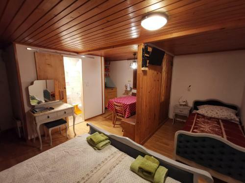 Apartment ?porar