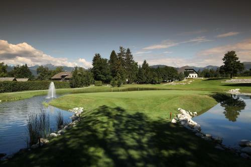 Hotel King's And Lake's House Golf Course Royal Bled