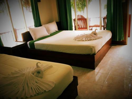 Hostal Mr. Black Resort