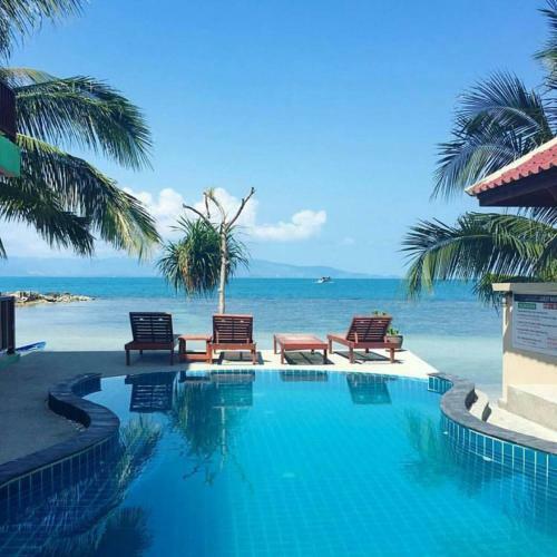 Hostal Mr. Black Resort