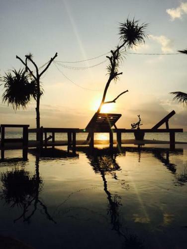 Hostal Mr. Black Resort