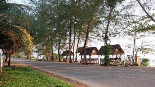 Hostal White Beach Resort
