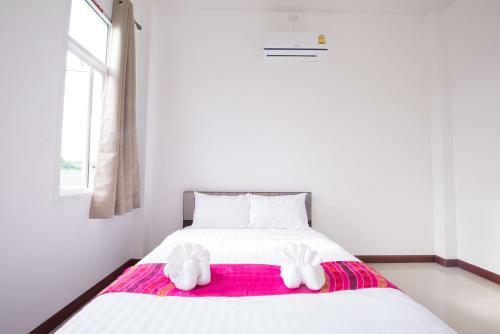 Bees Smile Hotel