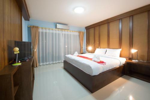 Bees Smile Hotel