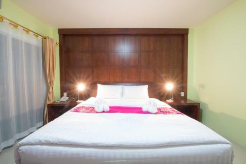 Bees Smile Hotel