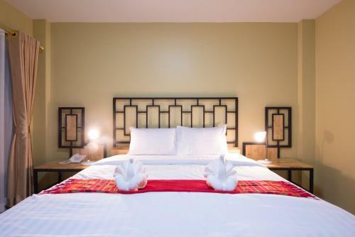 Bees Smile Hotel