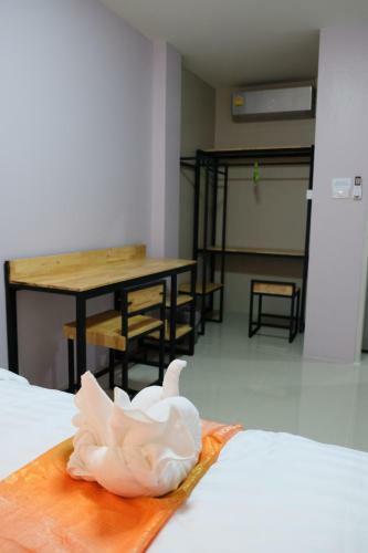 Bees Smile Hotel