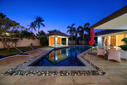 Lipa Talay Neung - 3 Bedroom Beach Side Villa