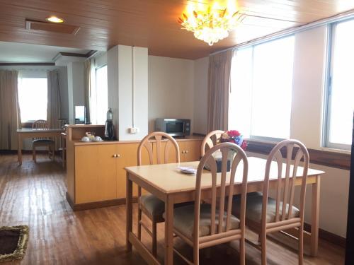 Thong Tarin Hotel