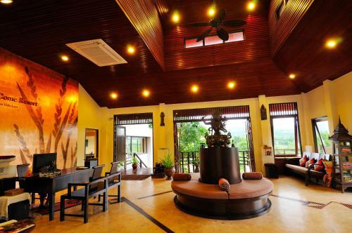 Hotel Phunacome Resort