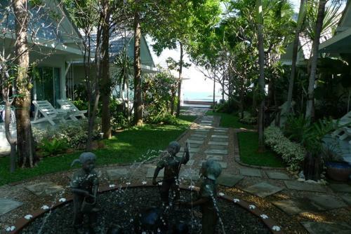 Hotel Blue Sky Resort
