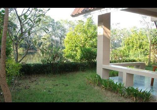 Hotel Moo Noi Resort