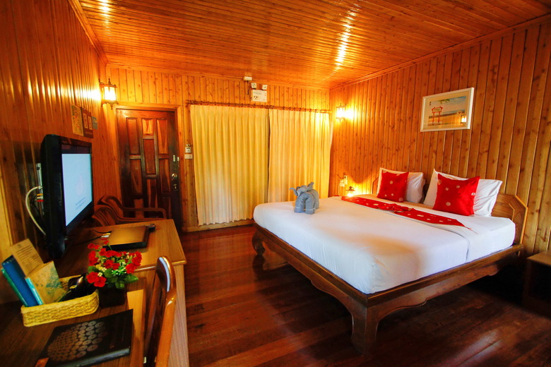 Hotel Rocky Point Resort