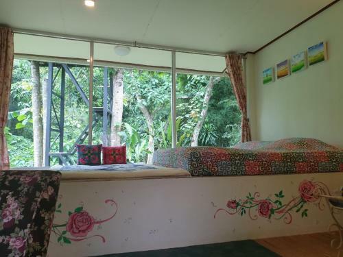 Hotel Chiang Dao Hut Resort