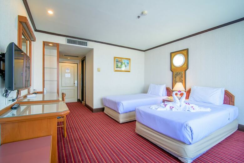 Alexander Hotel