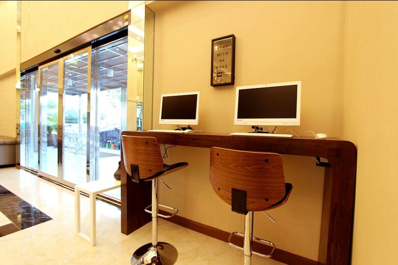 Le Bangkok Hotel