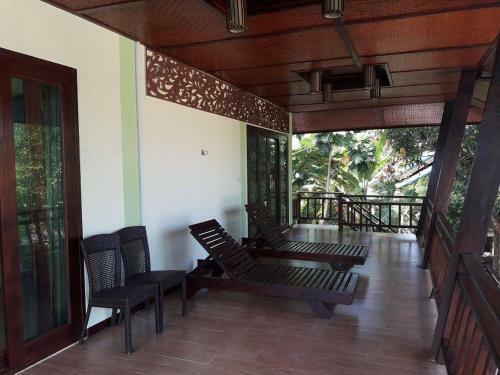 Beach View Holiday House