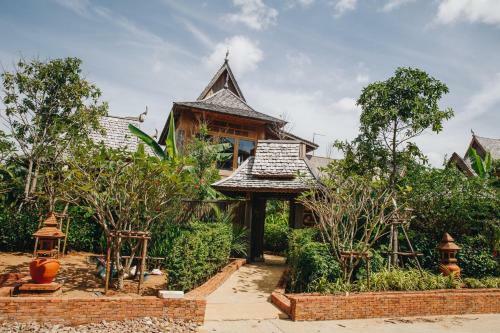 Hotel Santhiya Phuket Natai Resort & Spa