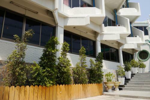 Lertnimit Hotel
