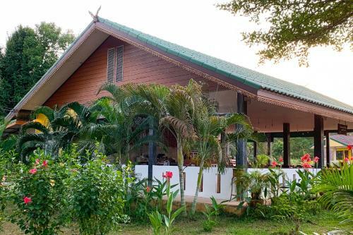 Country Lake Nature Lodge