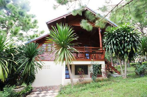 Hostal Chatfah Resort