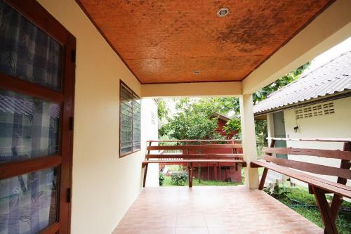 Hostal Chatfah Resort