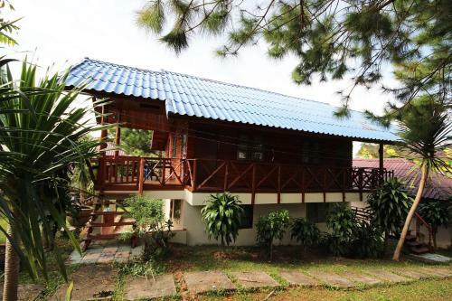 Hostal Chatfah Resort