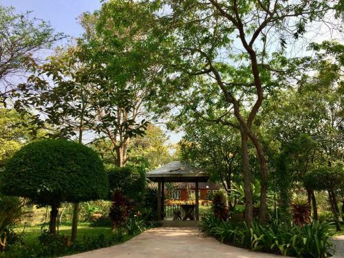 Hotel Muaan Resort