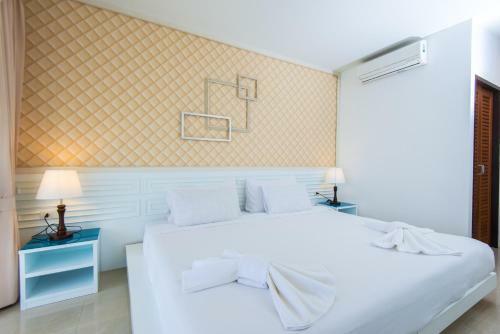 Hotel Baan Talay See Cream Resort