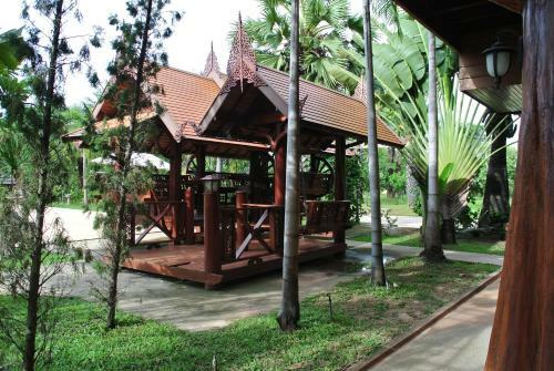 Hotel Siam River Resort
