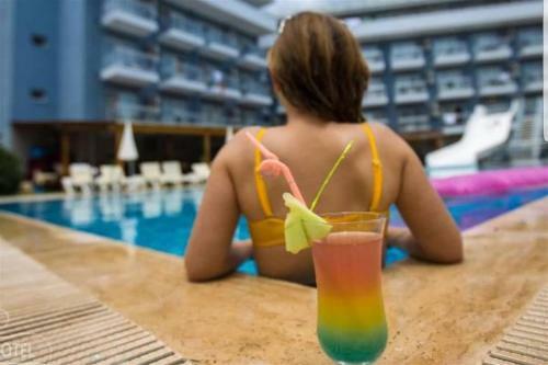 Monna Roza Beach Hotel