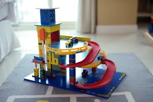 Butterfly Slide B&B