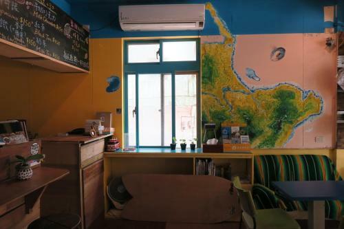 Hostal Being Outdoor