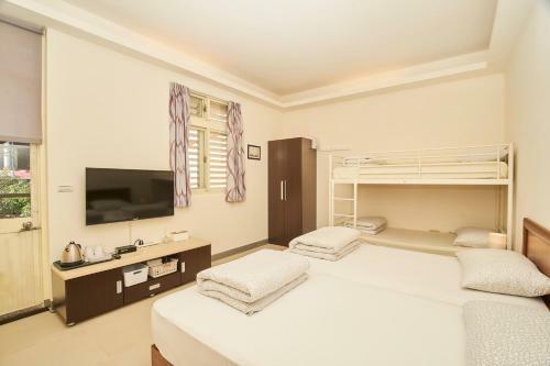 Hostal Migratory Birds Hotel