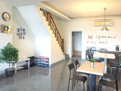 Hostal Migratory Birds Hotel