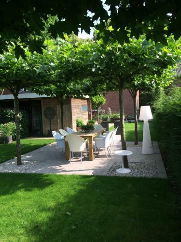 Bed & Breakfast Haus Unter Den Linden