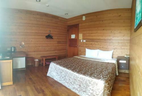 Bed & Breakfast Crystal Jade Chalet