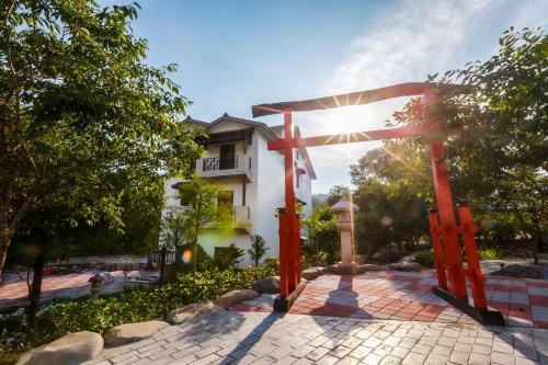 Po Li Xiadu Holiday Club
