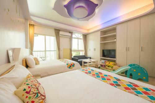 Childlike B&B