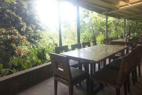 Bed & Breakfast Juhu Farmstay