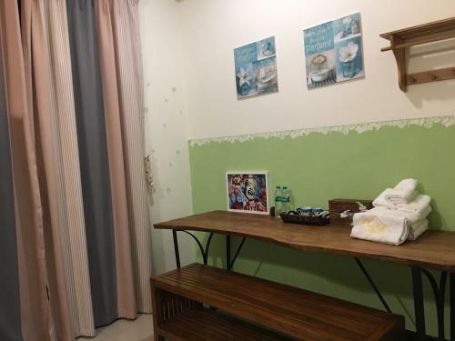 Home & Teak Homestay