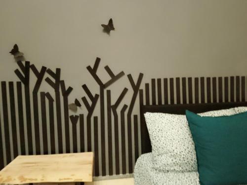 Woods Decor - Guangci St.